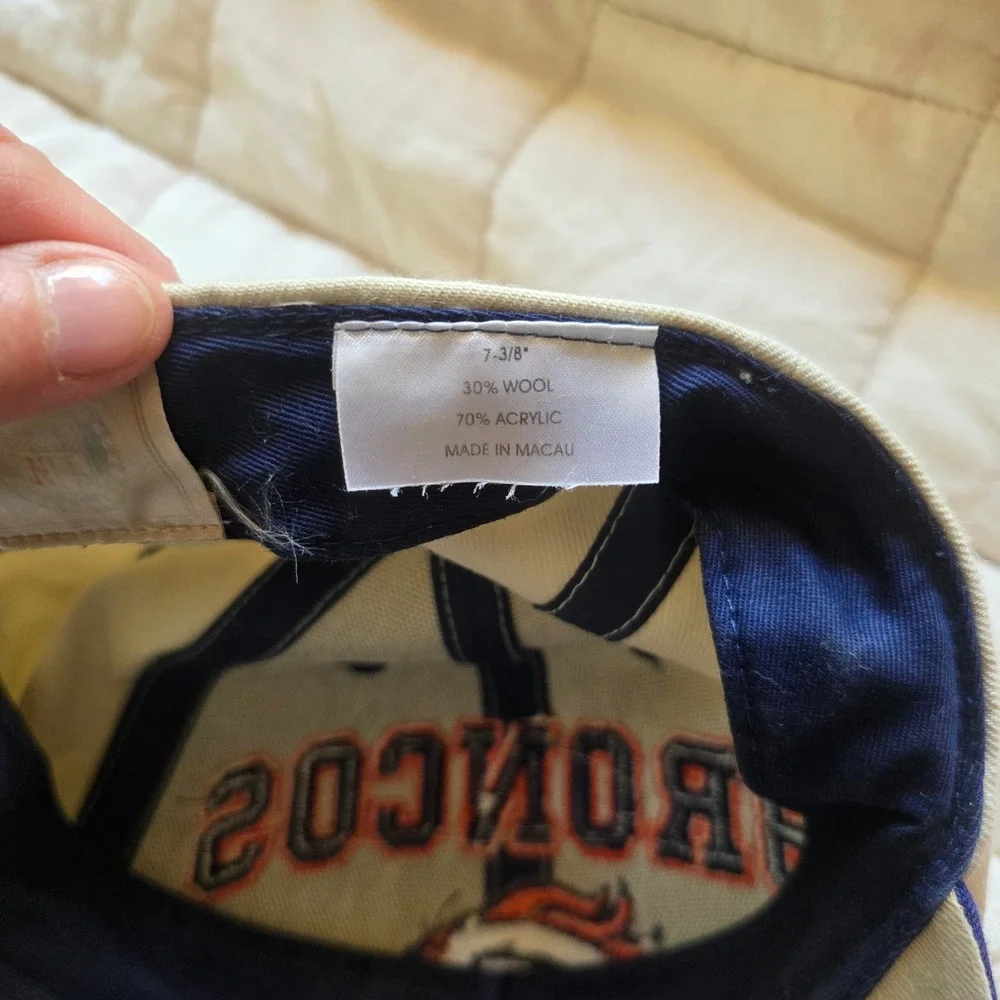 Twins Enterprise Denver Broncos Hat Mens 7 3/8 Cream Good Vintage NFL Cap